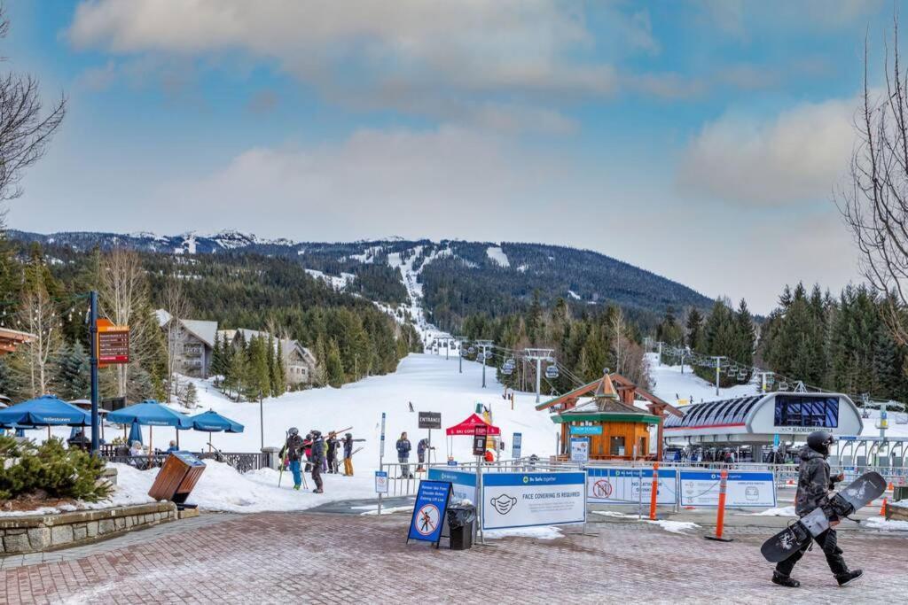 Prime Location, Ski In/Out Whistler Condo Екстер'єр фото